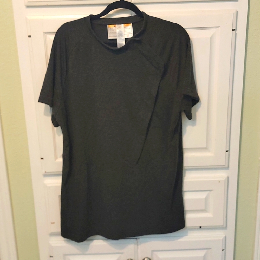 Dad Ware Men's baby-wearing skin to skin shirt